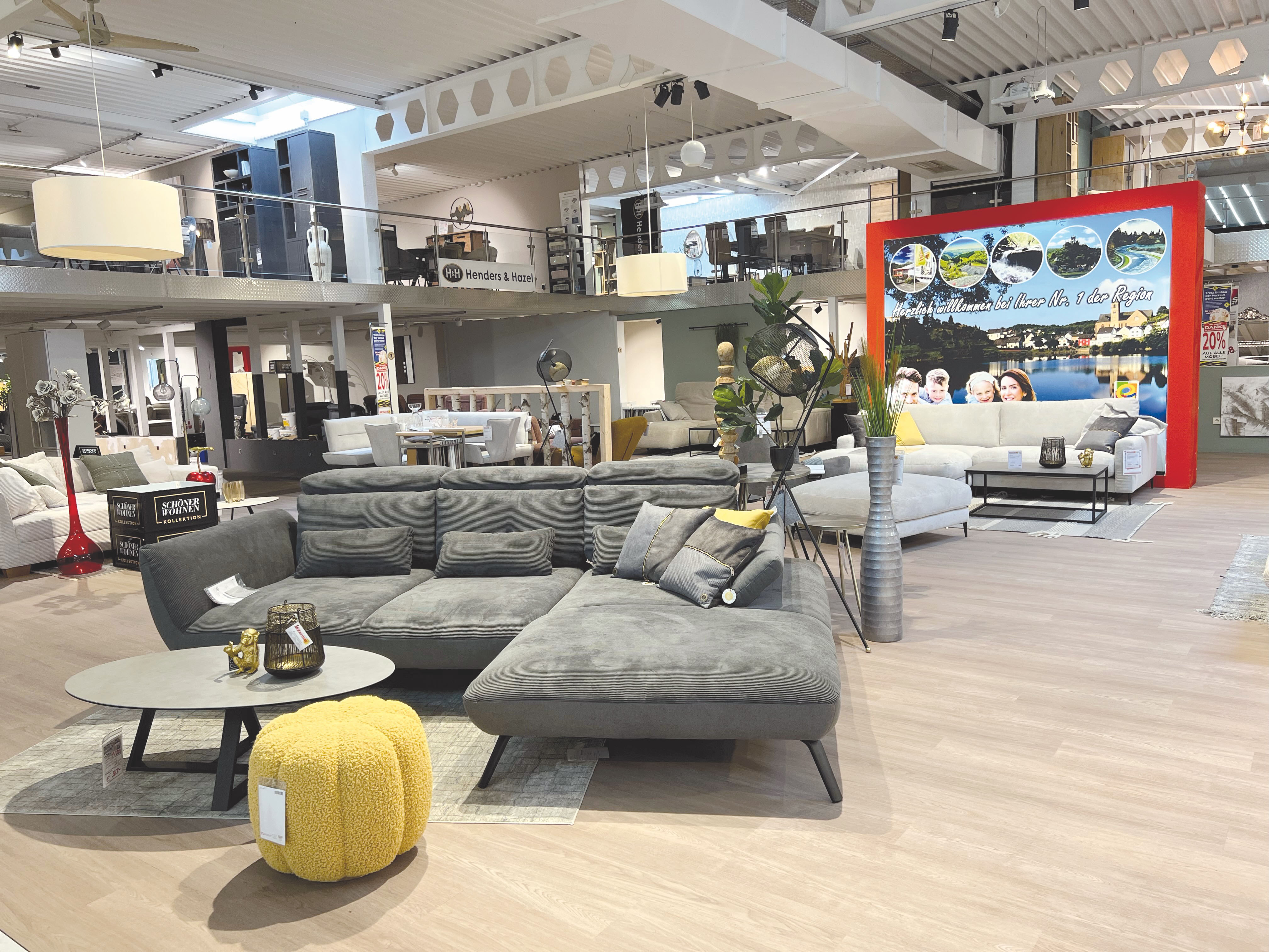 Möbel May Ausstellung